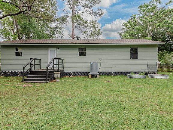5th image of 41519 Jeanette Rd