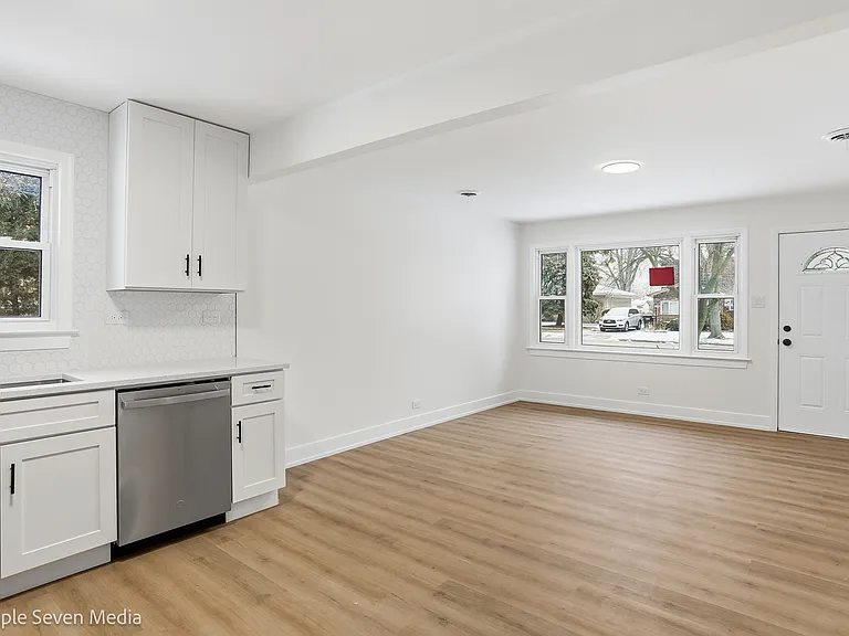 6135 Birmingham St — Photo 13