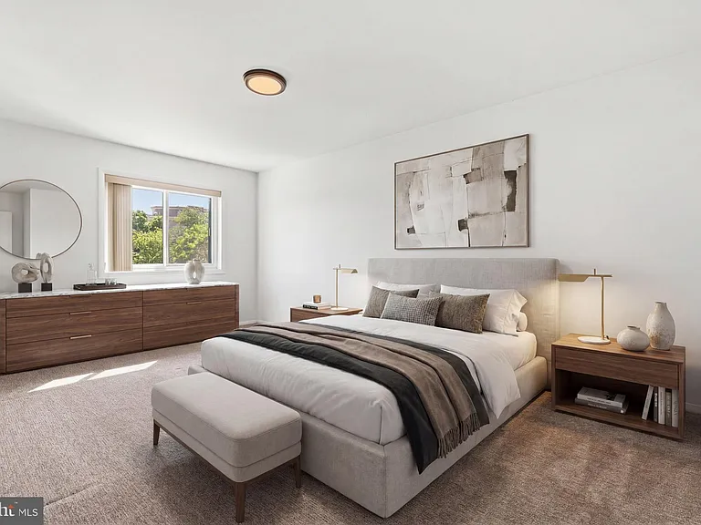 3240 S 28th St #403 — Photo 31