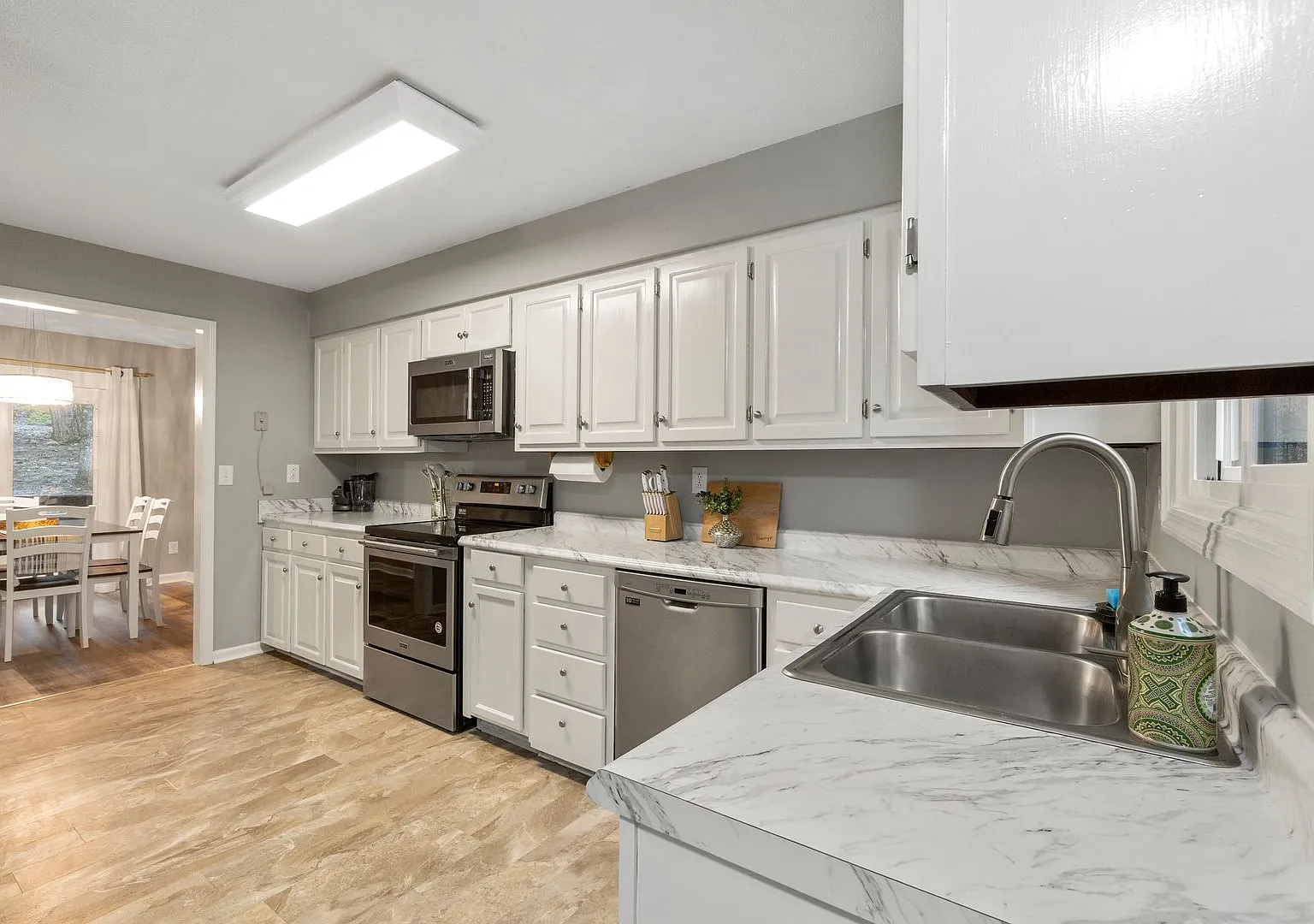1207 Timbers Lane — Photo 4
