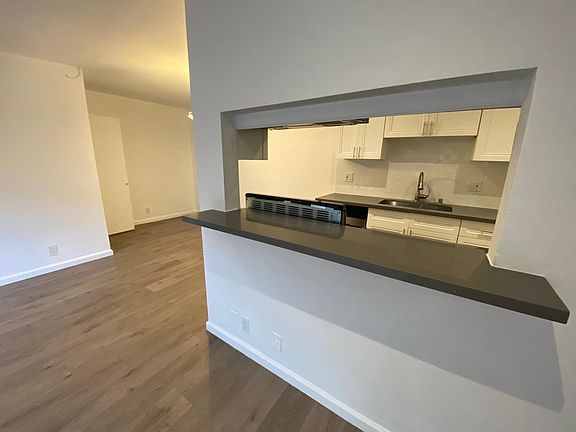 3rd image of 12025 Washington Pl