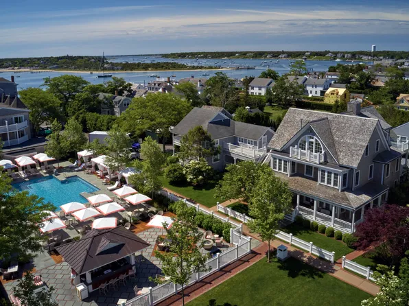 131 N Water St #22, Edgartown, MA 02539