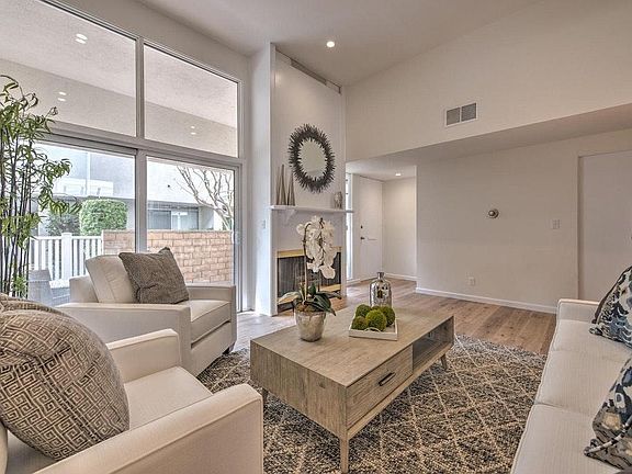 5th image of 4373 W Sarah St