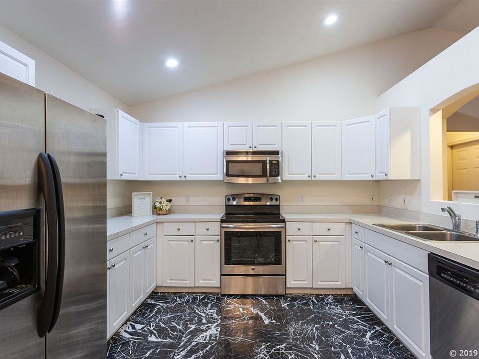 1st image of 733 NW 29th Pl