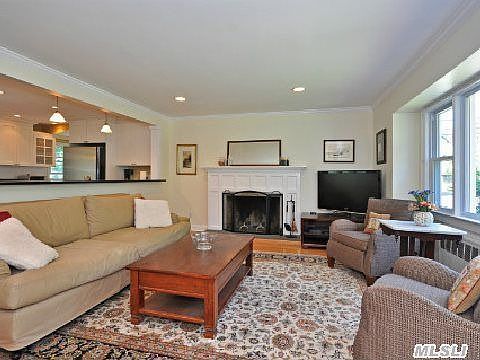2nd image of 54 Glenlawn Ave