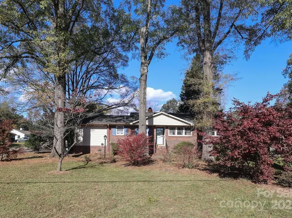 2701 Palm Ave, Charlotte, NC 28205