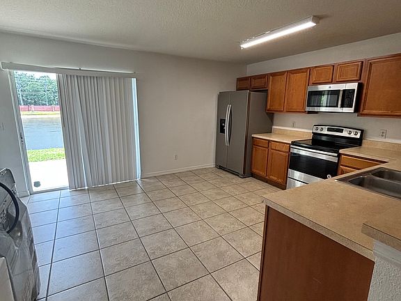 3rd image of 15634 Perdido Dr
