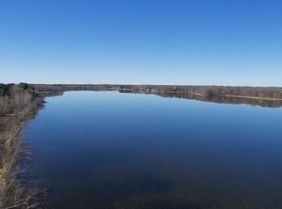 32 Vale St NW, Cambridge, MN 55008