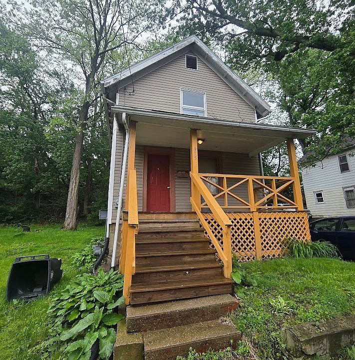 1st image of 975 Owen Ave