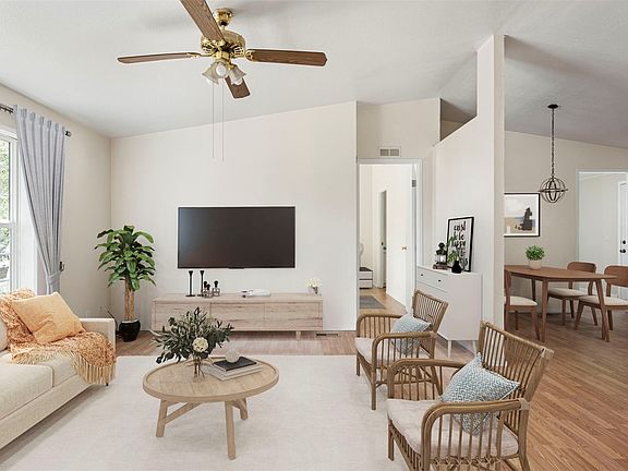 2nd image of 100 NE Lorrain Court