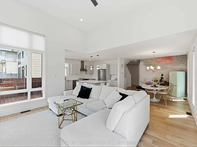 289 Mount Nebo Way — Photo 14