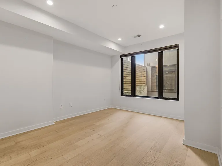 531 Kennedy St NW #3 — Photo 9