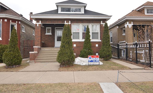 1st image of 5223 S Sawyer Ave