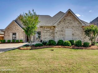 1006 Kensington Dr, Flowood, MS 39232