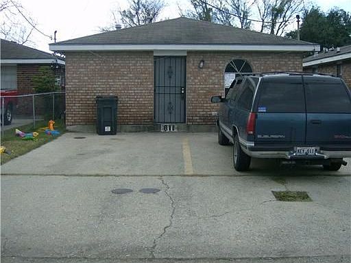 1st image of 811 Leboeuf St