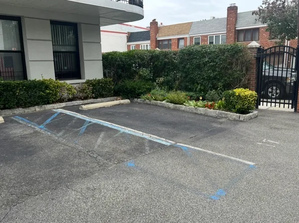 76-18 69th Place image 25 of 25