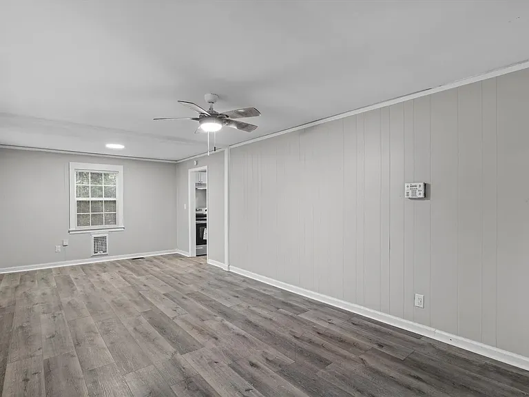 2411 Ruby Dr — Photo 23