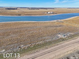 13 Bald Eagle Dr, Chapman, NE 68827