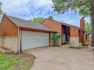 3755 River Oaks Dr, Norman, OK 73072