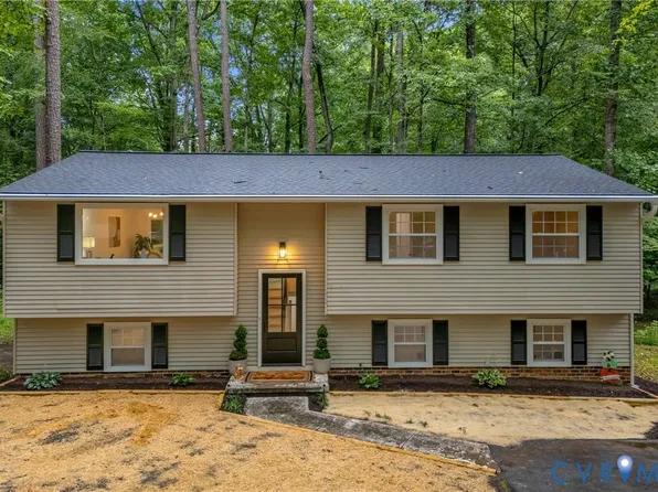 4601 Peppercorn Pl, Midlothian, VA 23112