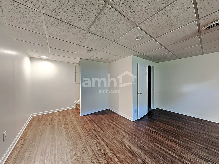 7888 Edgewater Dr — Photo 18