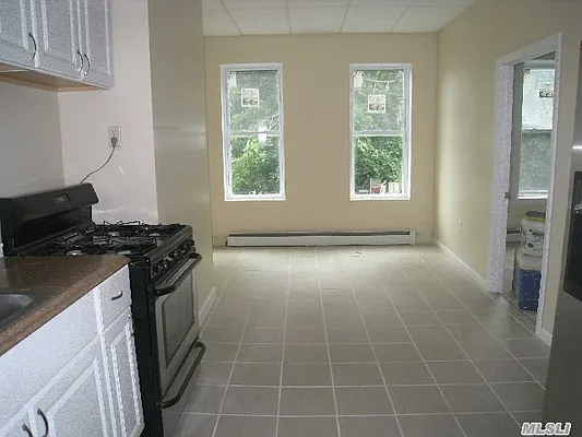 Rented by Century 21 American Homes | media 17