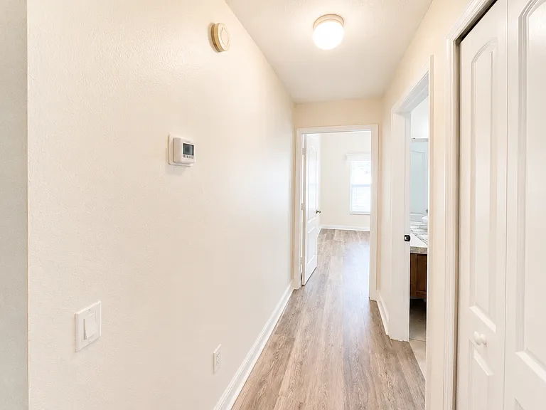 4201 Pine Isle Dr — Photo 22