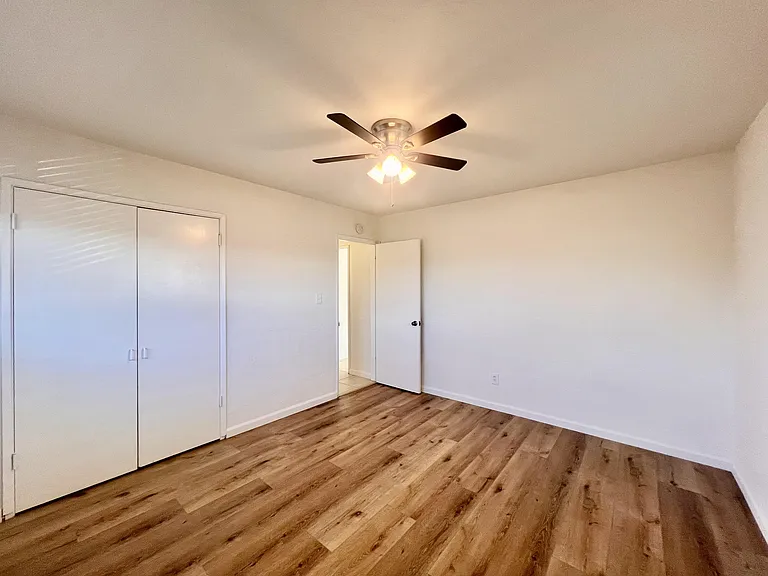 Bedroom (2)