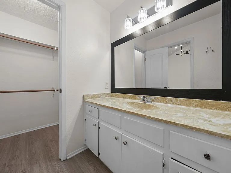 12906 Irongate Ave — Photo 12