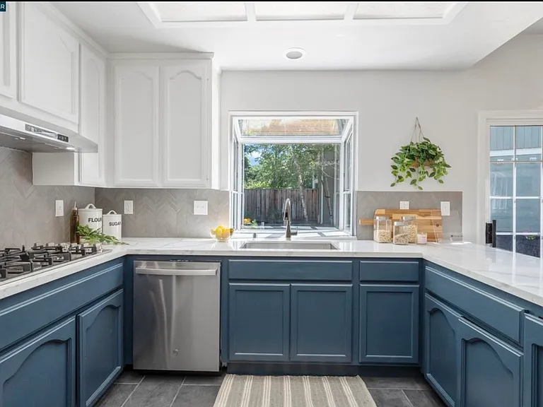 5 Stuart Pl — Photo 16