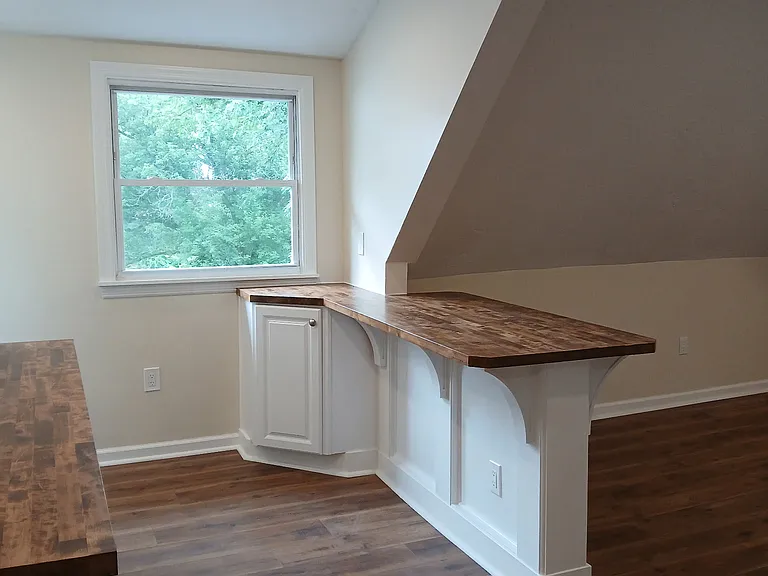 646 Maple Ln #6 — Photo 3