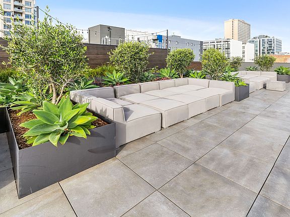 5th image of 1145 Polk St #502