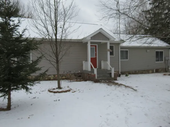 4120 Five Lakes Rd, North Branch, MI 48461