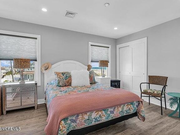 5th image of 2102 Oceanfront