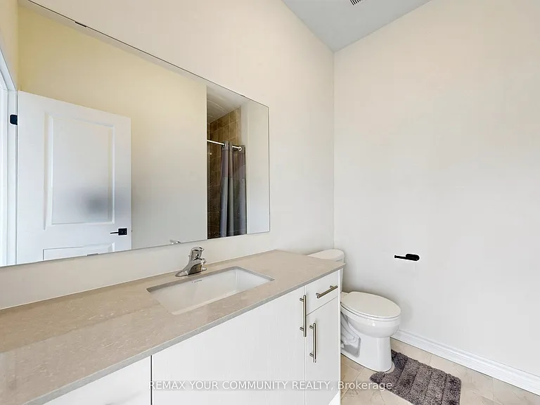 105 Halldorson Ave — Photo 38