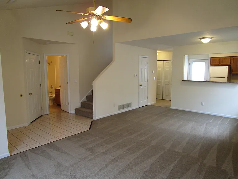 4404 Jeana Ct — Photo 5