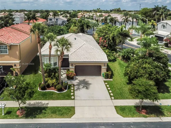 1488 NW 158th Ln, Pembroke Pines, FL 33028