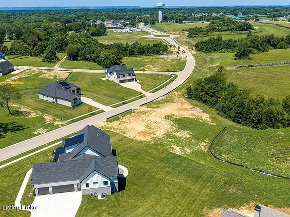 3rd image of 4003 Paramont Way
