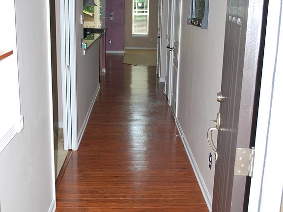 3rd image of 2503 Bartlett Cir