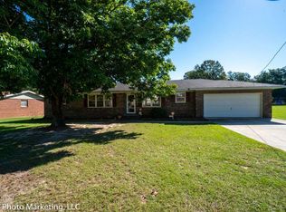 104 Avalon Cir, Warner Robins, GA 31093