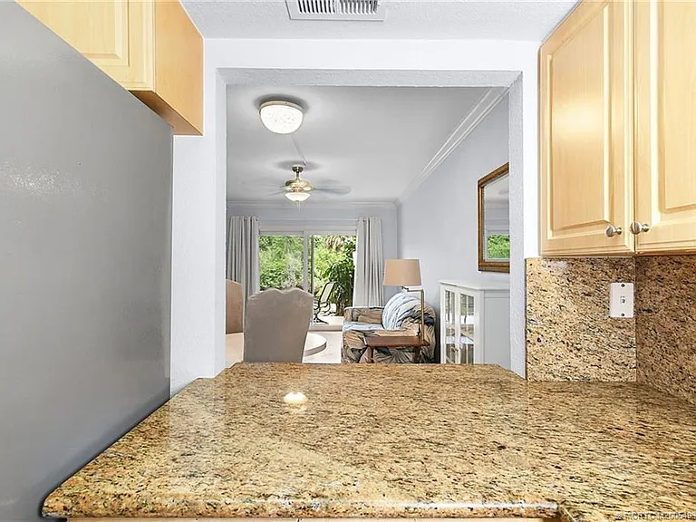 3129 SE Indian St #3 — Photo 10