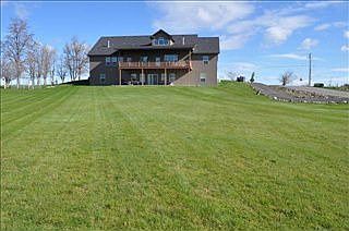 2nd image of 405 Nicole Dr