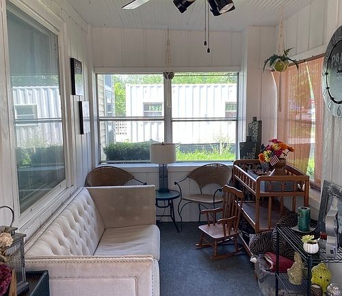 2nd image of 216 S Oak Ave #1