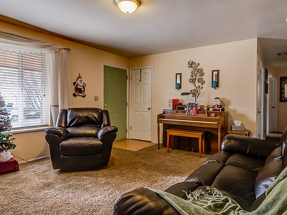 5th image of 2170 W Quailbrook Dr
