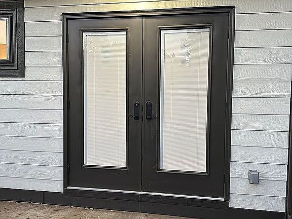 3rd image of 824 Cottage Dr