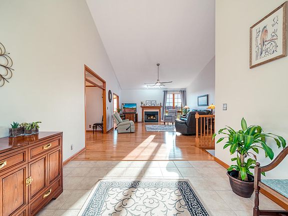 5th image of 5910 Deerchase Ct