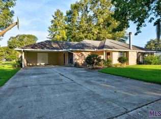 11825 Spring Meadow Dr, Baton Rouge, LA 70818