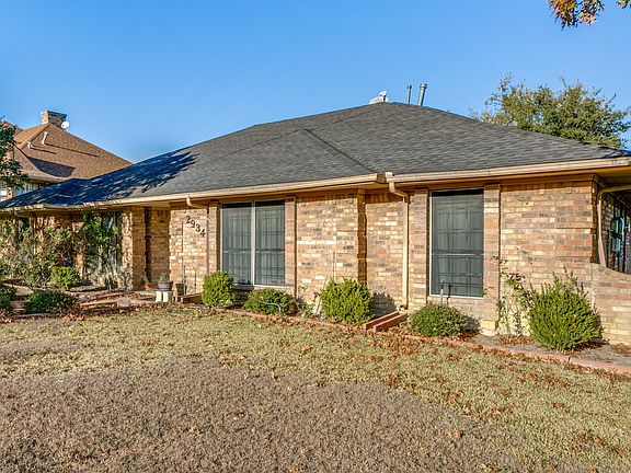 510477-2934-apple-valley-dr-garland-tx-High-Res-3.jpg