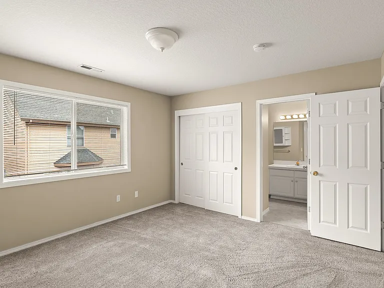 3977 SW 180th Ter — Photo 16
