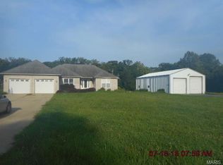 1309 Deerfield Ln, Collinsville, IL 62234